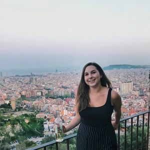 Meet your Posher, Hannah